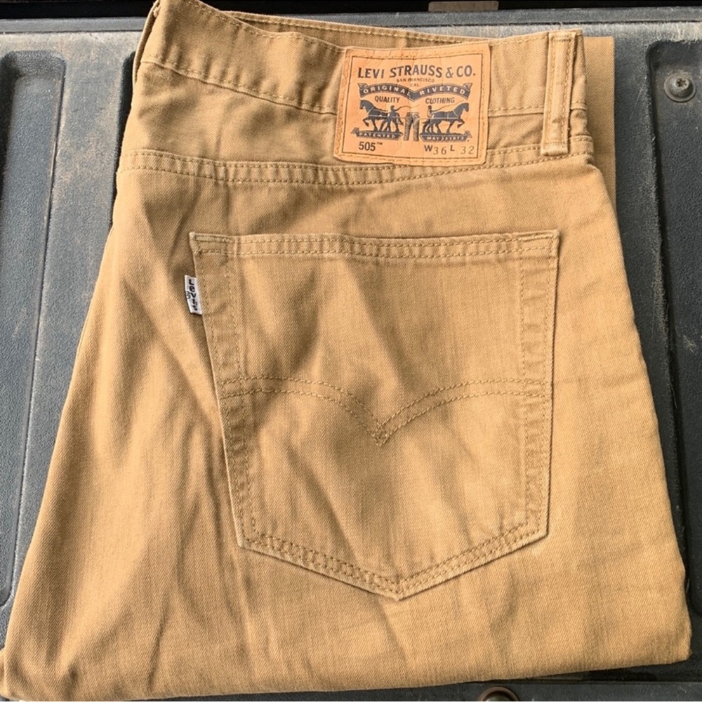 Men Levi pant size 36×32 style 505